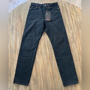 NWT Levi’s Wedgie Straight - Size 27